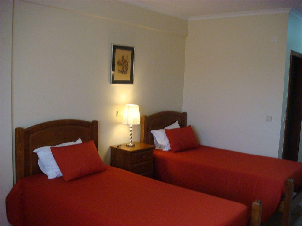 Residencia Santa Marta Hotel Tomar Esterno foto