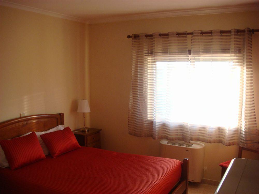 Residencia Santa Marta Hotel Tomar Esterno foto