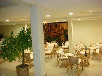 Residencia Santa Marta Hotel Tomar Esterno foto