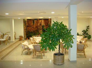 Residencia Santa Marta Hotel Tomar Esterno foto