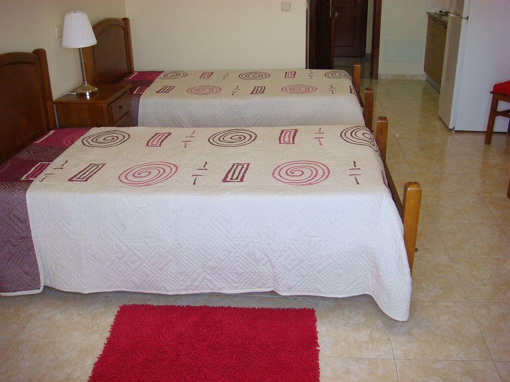 Residencia Santa Marta Hotel Tomar Esterno foto